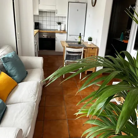 2 Bedroom Cristianos Tenerife Tamaragua 度假居