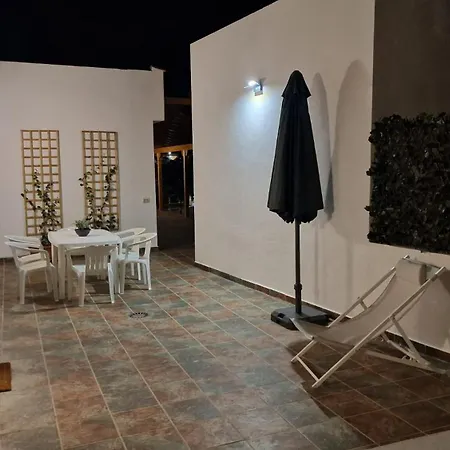 度假居 2 Bedroom Cristianos Tenerife Tamaragua