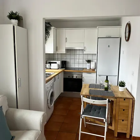 2 Bedroom Cristianos Tenerife Tamaragua Feriehus