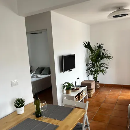 度假居 2 Bedroom Cristianos Tenerife Tamaragua *